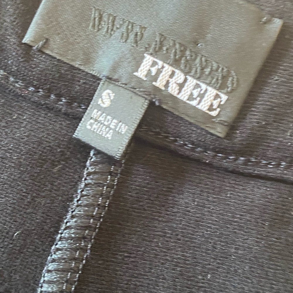 Aritzia Wilfred Free Liah Skort  Black Faux Leather front size S - Picture 6 of 9